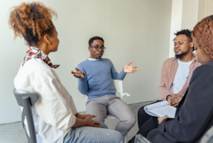 Estratégias para apoiar a saúde mental dos funcionários no ambiente corporativo.