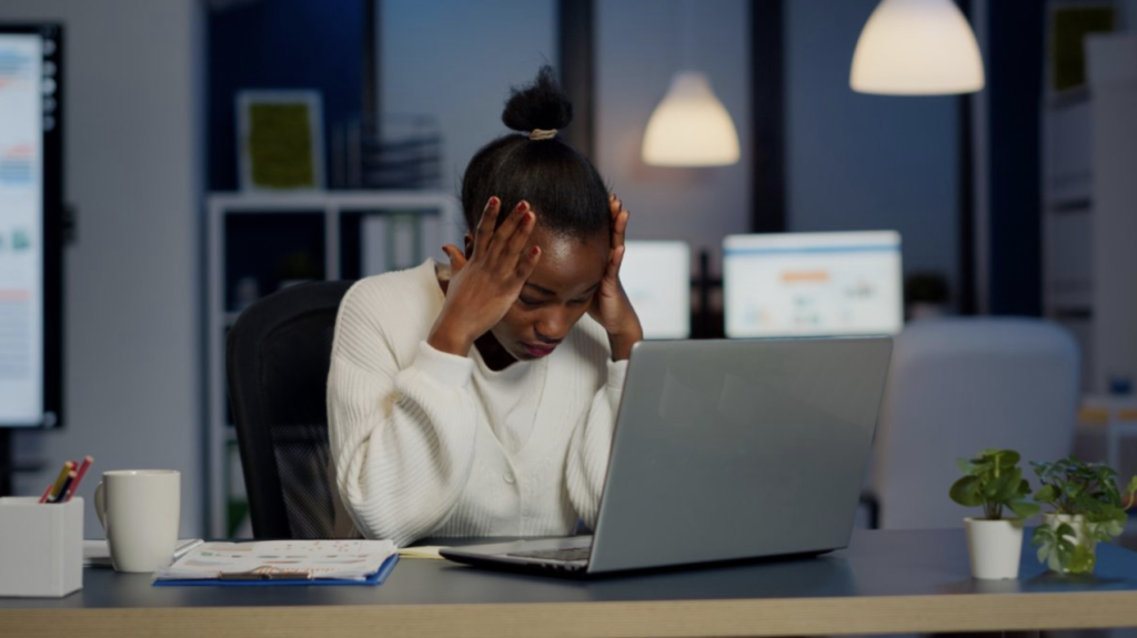 Ambiente de trabalho tóxico afeta saúde mental